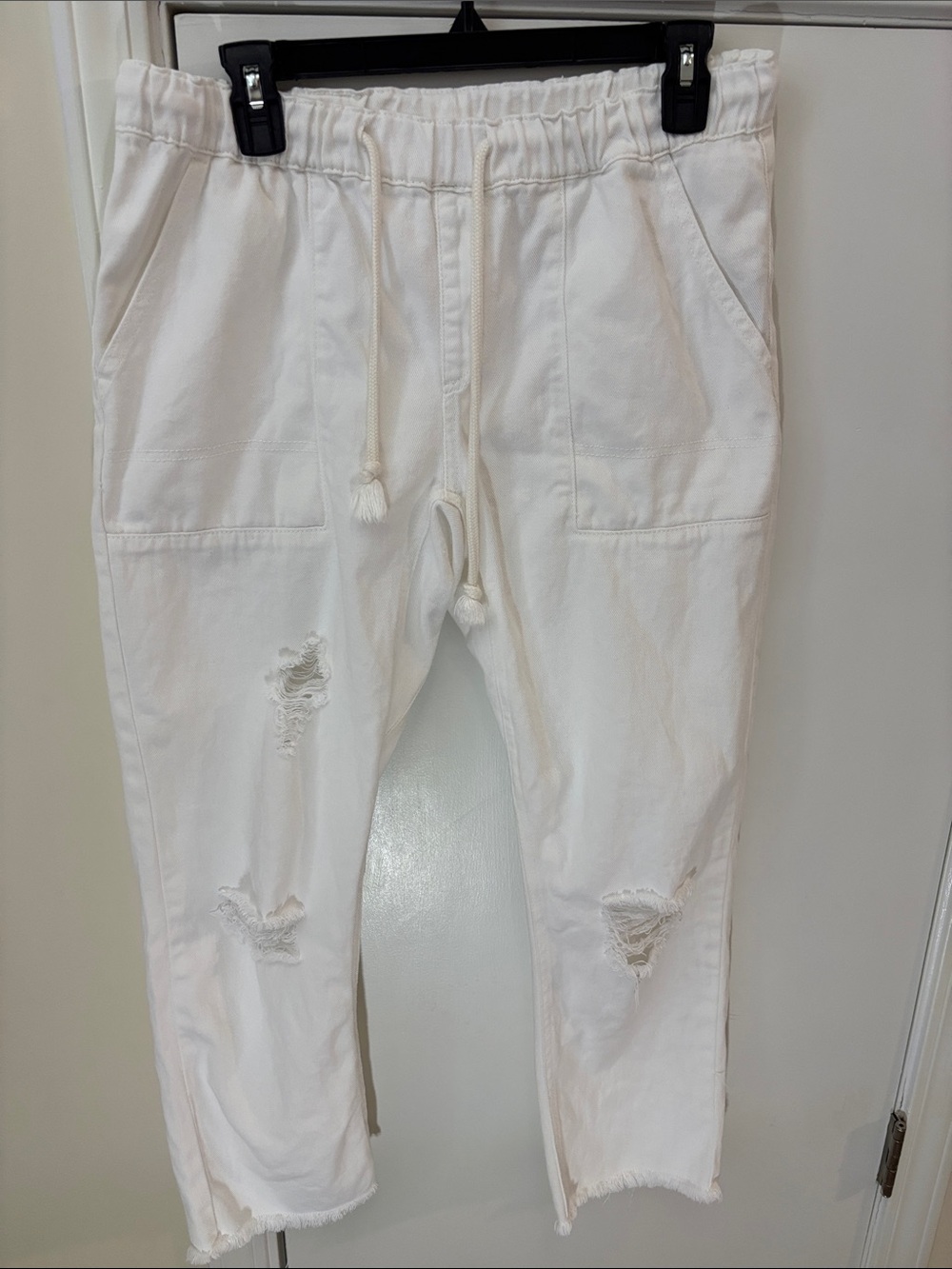 Easel White Drawstring Distressed Jogger Pants size Medium